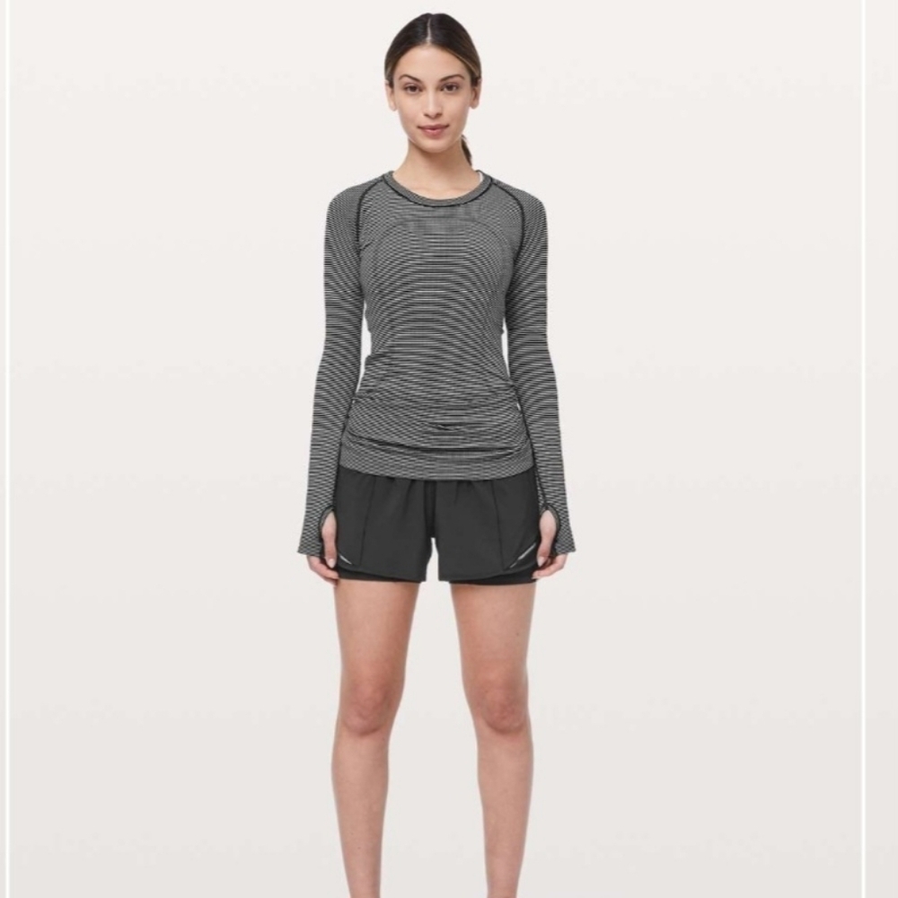 Lululemon Swiftly Tech Long Sleeve CrewWhite / White / Black (Striped) Size 4